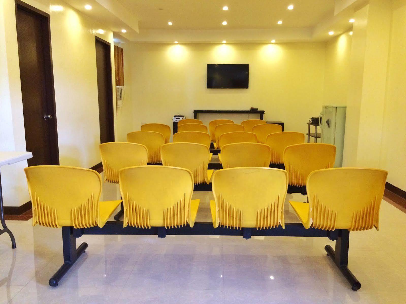 Rainbowland Hotel Olongapo Zewnętrze zdjęcie
